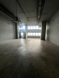 Carros Centre (D25), Factory #459778701